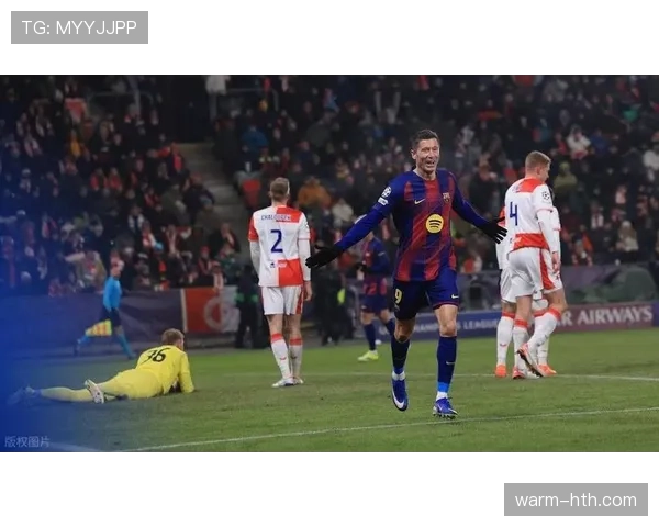 莱万伤情牵动巴萨锋线，球队进攻火力面临考验