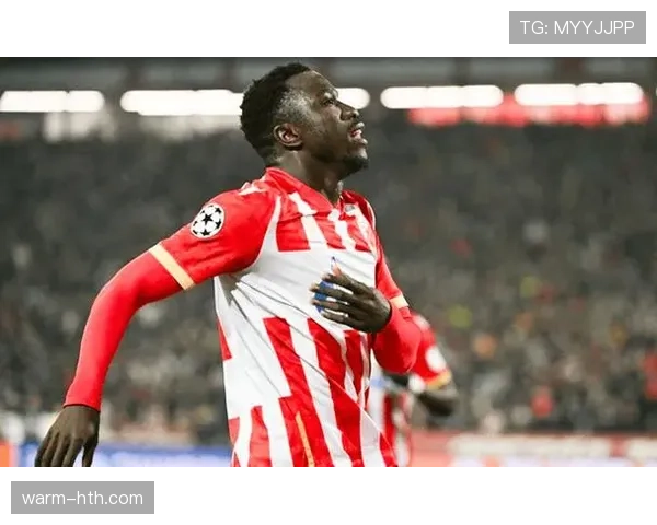 西汉姆联欧联杯表现稳健，强势晋级八强状态火热