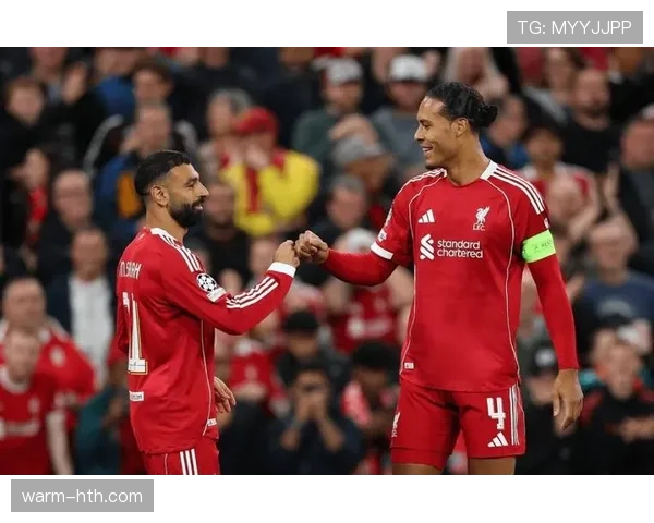 鲁本·迪亚斯与范戴克：领袖型中卫的风格对比