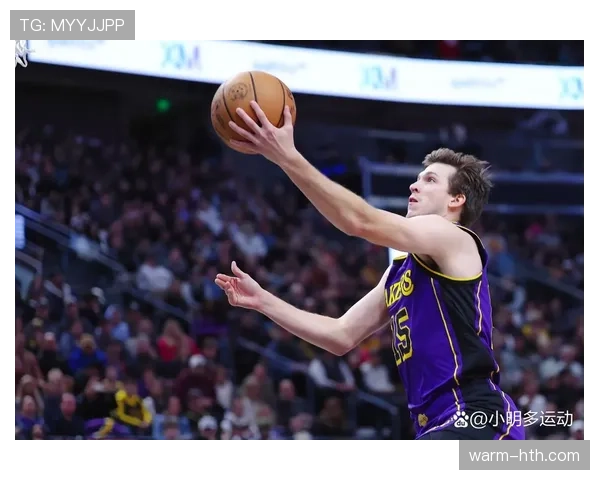 里夫斯无球跑动占比提升，改变湖人外线进攻结构